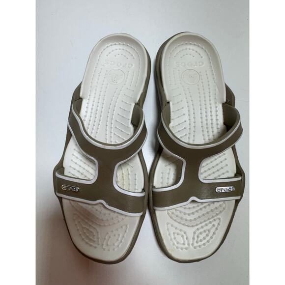 Crocs Classic Women’s Slip On Sandals Sz 10 Taupe White Beach Pool Water Summer - Picture 7 of 7